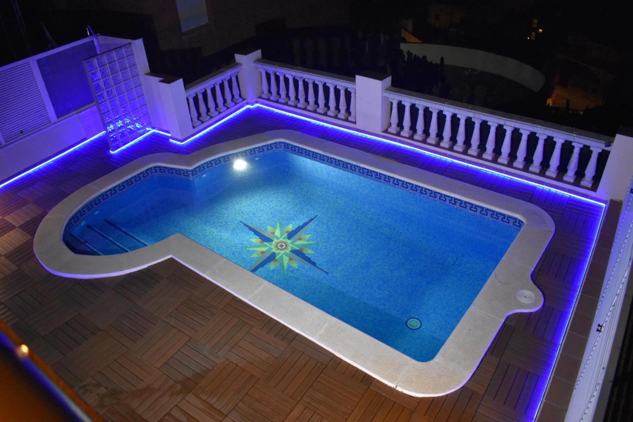 Beach House. Casa Con Piscina Privada Calafell Luaran gambar